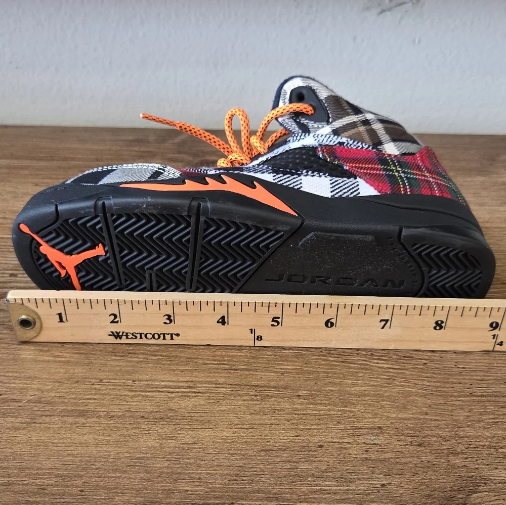 RARE Jordan 5 retro plaid Size 2Y